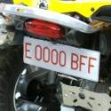 QUADEST Matrícula Pequeña de Aluminio Homologada para Quad y ATV ITV